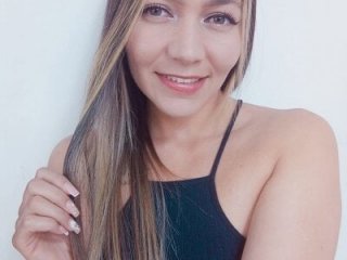 Mia_Malkovaa_ live webcam thumbnail