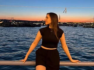 Mia_labs live webcam thumbnail