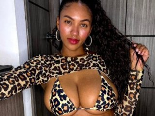 Mia_sweet80 live webcam thumbnail