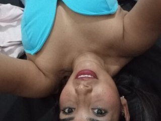 MiaaCastro live webcam thumbnail