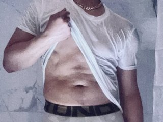 MiguelBlu live webcam thumbnail