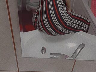 Mihaelamiki69 live webcam thumbnail