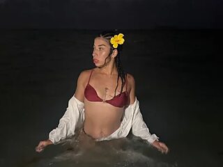 Miily_0 live webcam thumbnail