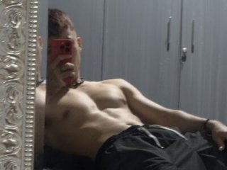 Mike_Benelli live webcam thumbnail