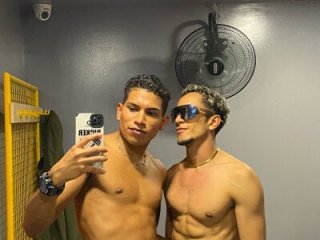 Mike_and_Rayan live webcam thumbnail