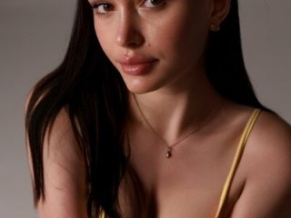 MilaSecrett live webcam thumbnail