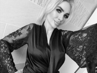 Milana_Sapphire live webcam thumbnail