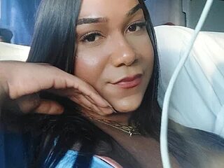 Milenamoranguinho live webcam thumbnail