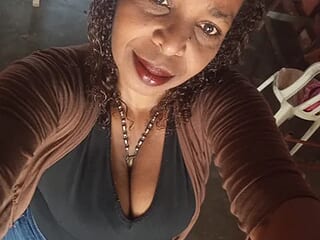Milf_ebony69 live webcam thumbnail