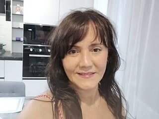 MilkCandyGirl live webcam thumbnail