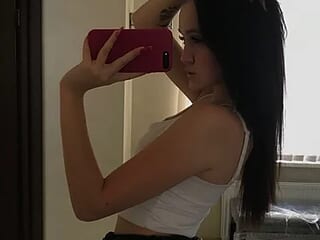 Milky_Lily_ live webcam thumbnail