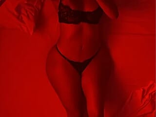 Mira_Wife live webcam thumbnail