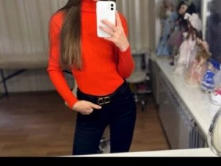 Miri_Elise live webcam thumbnail