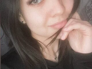 MiriamBinette live webcam thumbnail