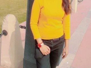 Miss-Riyasingh live webcam thumbnail