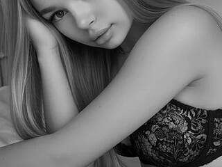 MissMaryXX live webcam thumbnail