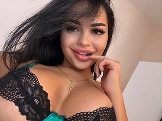 MissMichellee live webcam thumbnail