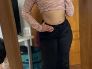 MissNaughtyClass live webcam thumbnail