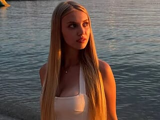 MissStella054 live webcam thumbnail