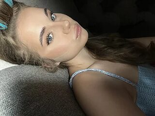 Miss_Blessnyth live webcam thumbnail