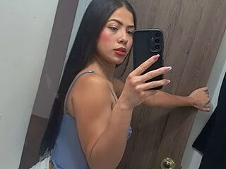 Miss_Electra_and_Iris live webcam thumbnail