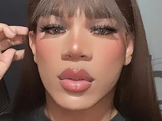 Miss_Ferbigdick live webcam thumbnail