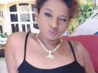 MissyLoveCreator live webcam thumbnail