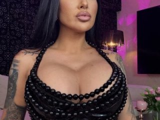 Mistress-Kennya live webcam thumbnail