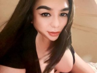 MistressQueenDominaTS live webcam thumbnail