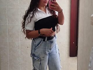 Mistress_mia_bdsm live webcam thumbnail