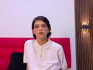 mia_collins_7 live webcam thumbnail