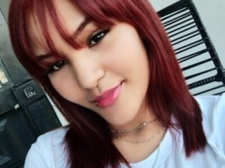 mia_poppy_ live webcam thumbnail