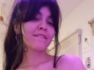 miapink33 live webcam thumbnail
