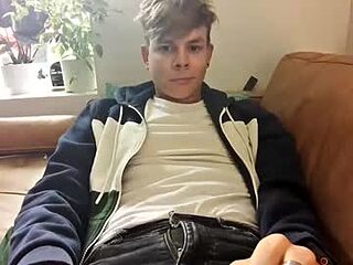 michaeltwinkboy live webcam thumbnail