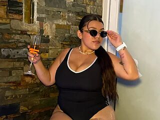 michellesexxxy3 live webcam thumbnail