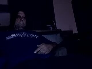 mick_gee live webcam thumbnail