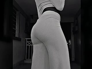 midnight_nurse01 live webcam thumbnail