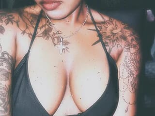 midnightdoll1 live webcam thumbnail
