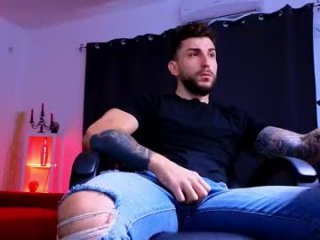 mightyaaron live webcam thumbnail