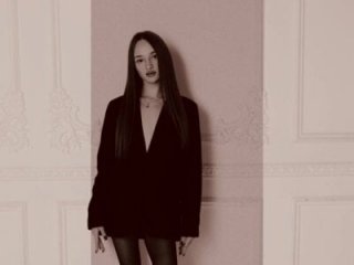 miiss__lulu live webcam thumbnail