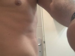 mika13113 live webcam thumbnail