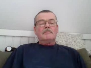 mikael42 live webcam thumbnail