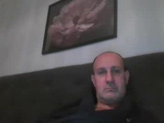 mikael_r52 live webcam thumbnail