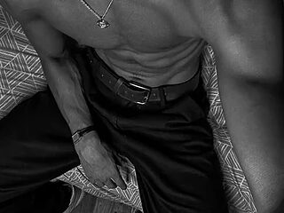 mikxy322 live webcam thumbnail