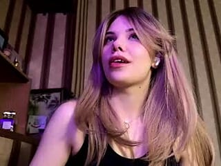 milakittys live webcam thumbnail