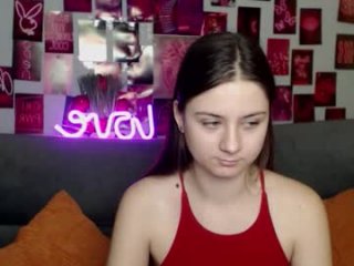 milanaroz live webcam thumbnail