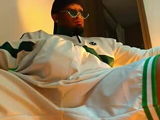 milanbigdick777 live webcam thumbnail