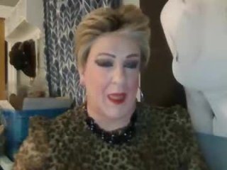 milf_ts_bitch live webcam thumbnail