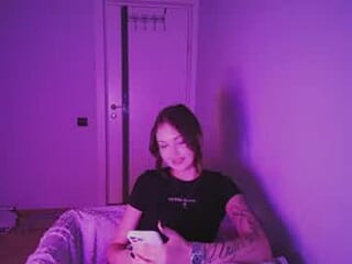 milipia live webcam thumbnail