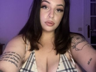 milkyhonybaby live webcam thumbnail